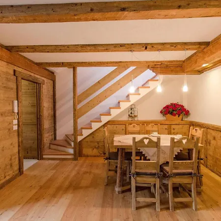 Apartmán Elegante A Cortina